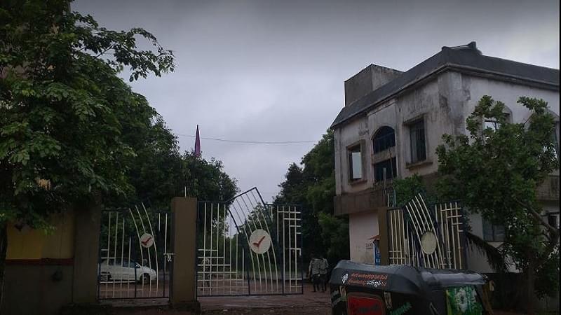 Rajamahendri Institute Of Engineering & Technology East Godavari Academic Building photo 1