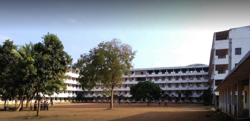Rajamahendri Institute Of Engineering & Technology East Godavari Academic Building photo 2