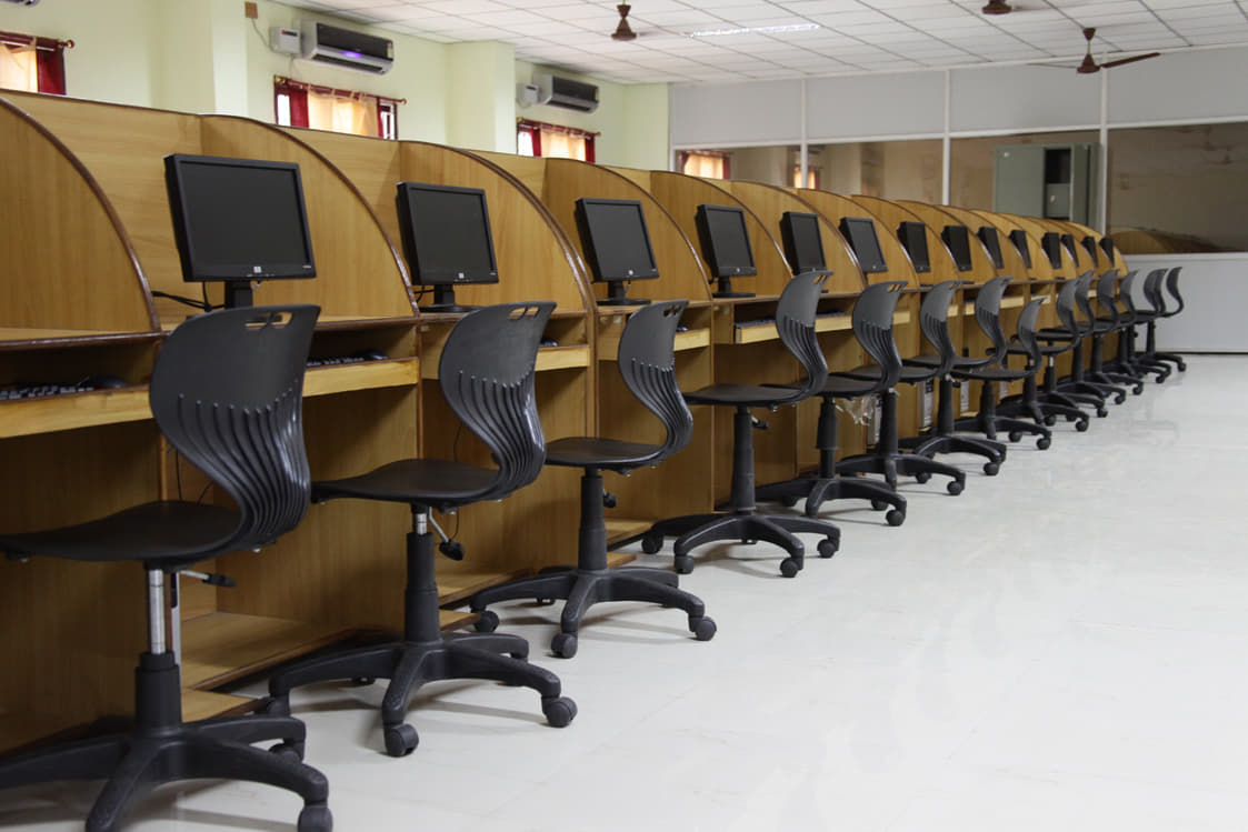 Nannapaneni Venkat Rao College of Engineering and Technology Guntur Academic Facilities photo 9