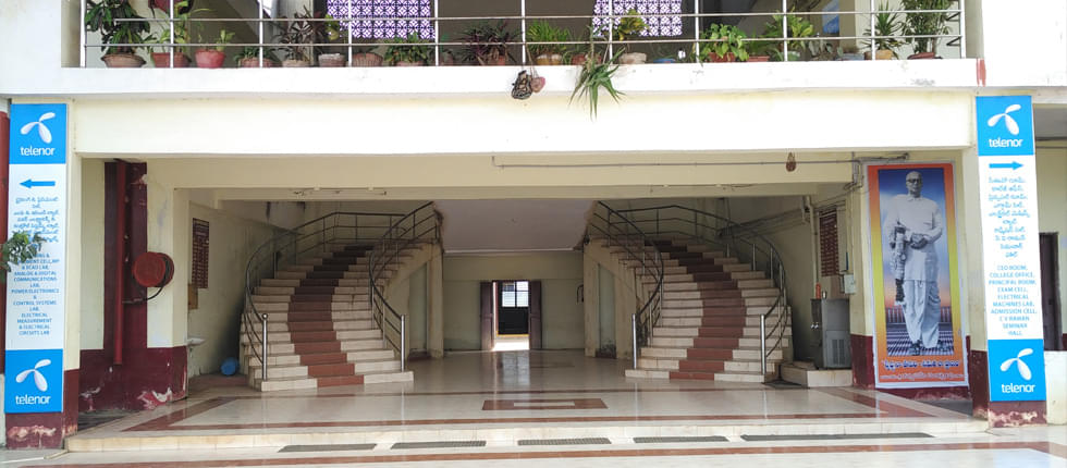 Nannapaneni Venkat Rao College of Engineering and Technology Guntur hostel photo 3