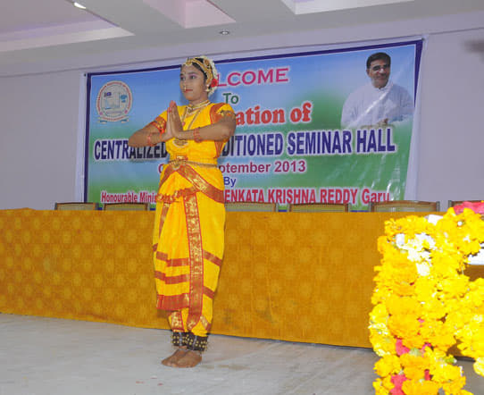 Narasaraopeta Institute of Technology Guntur Events photo 2