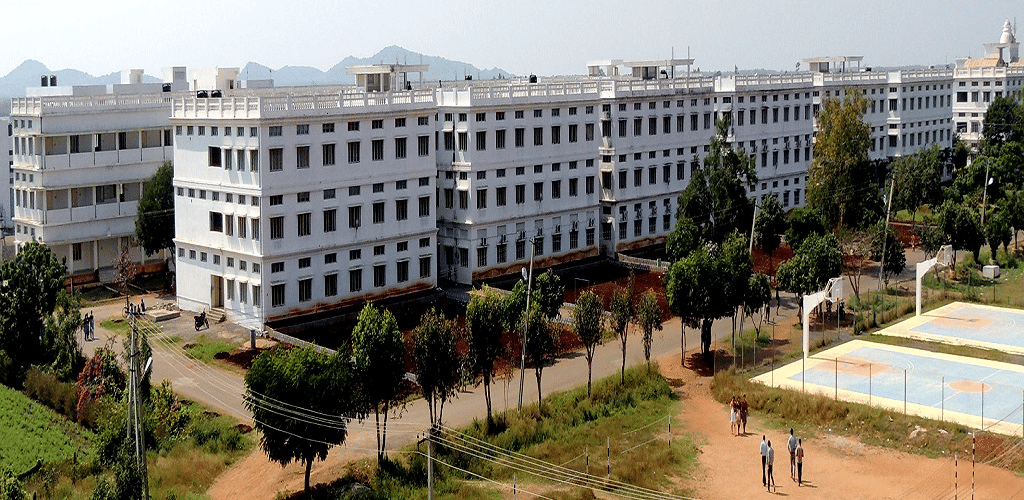 QISCET Academic Building photo 6