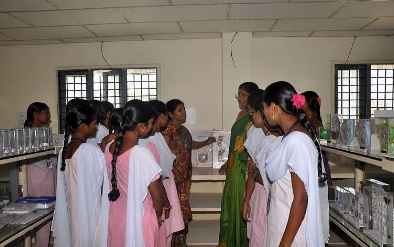 Duvvuru Ramanamma Women’s College Guduru Laboratory photo 7