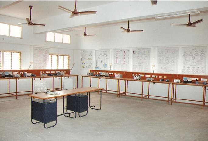 QIS Institute of Technology Prakasam Facility - Laboratory Instruments photo 3