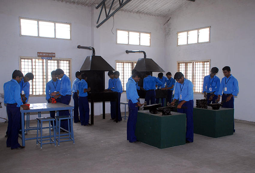 QIS Institute of Technology Prakasam Facility - Laboratory Instruments photo 9