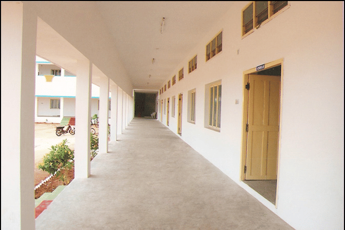 QIS Institute of Technology Prakasam Academic Building photo 2