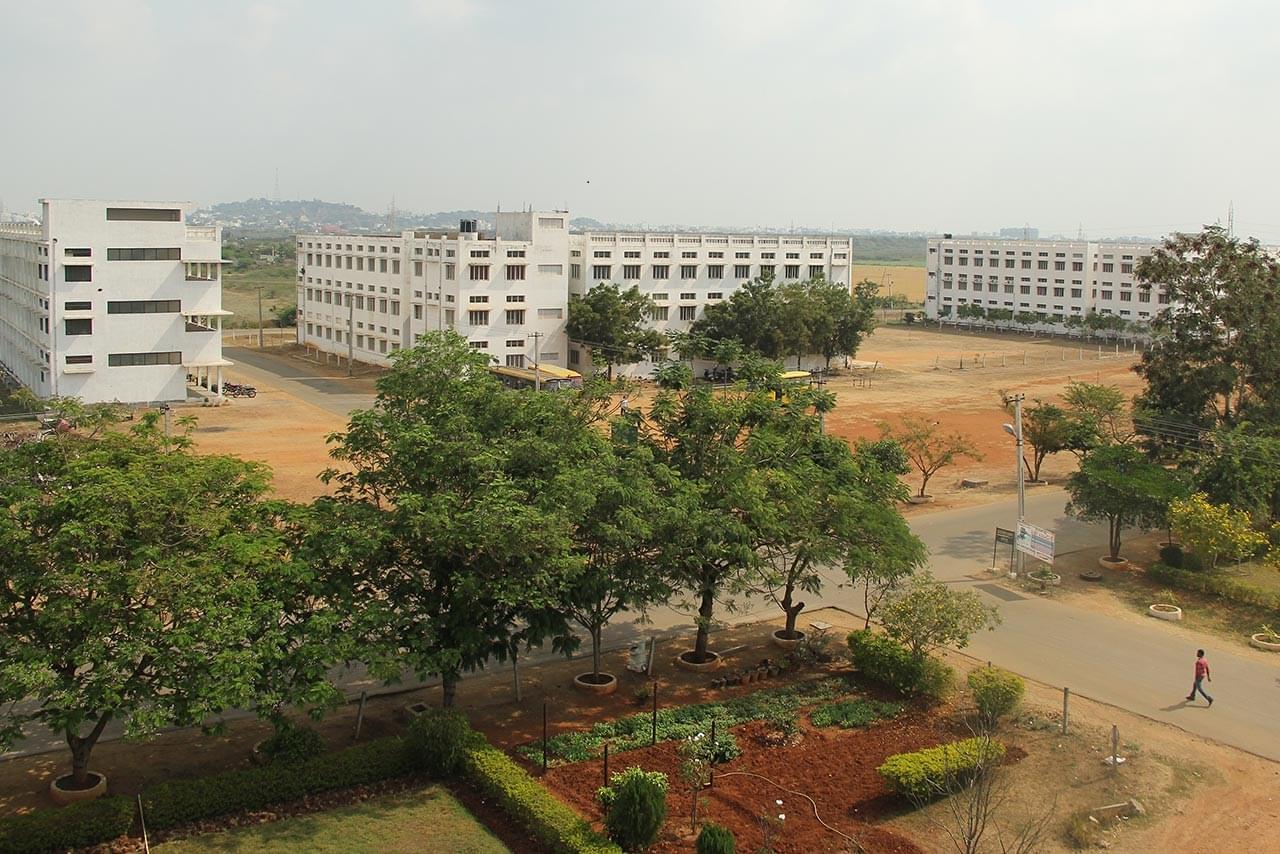 QIS Institute of Technology Prakasam Academic Building photo 4
