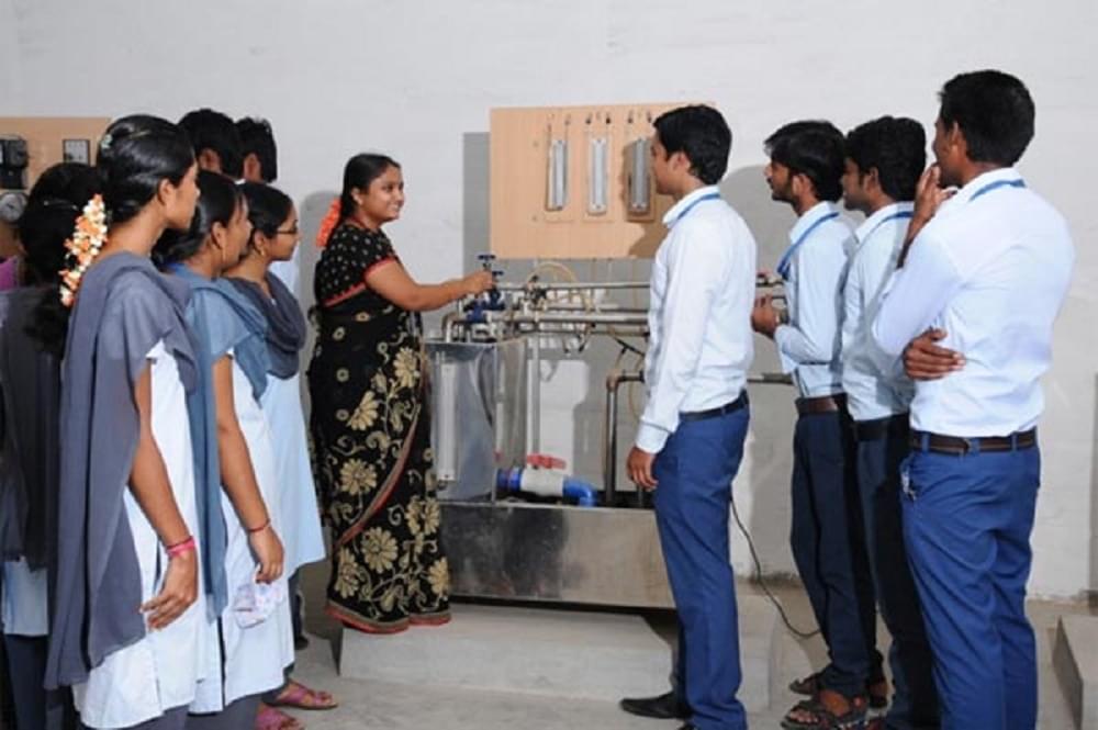 RK College of Engineering Vijayawada Facility - Laboratory Instruments photo 8