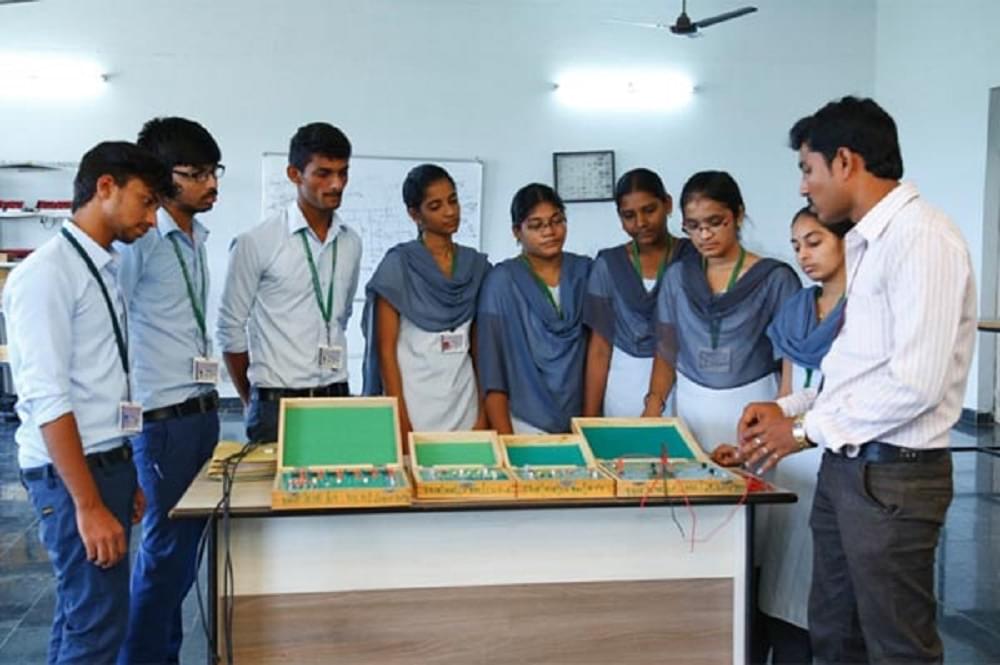 RK College of Engineering Vijayawada Facility - Laboratory Instruments photo 11