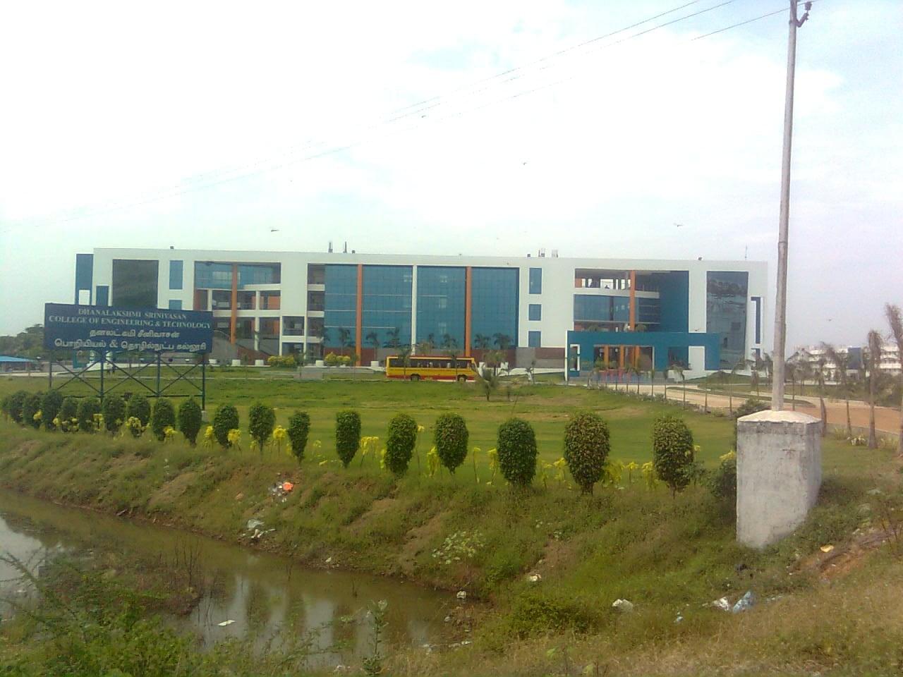 Dhanalakshmi Srinivasan College of Engineering and Technology Chennai Academic Building photo 4