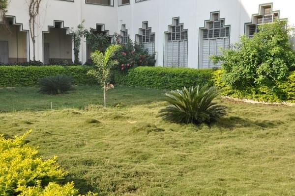 KVSR Siddhartha College of Pharmaceutical Sciences Vijayawada Academic Building photo 3