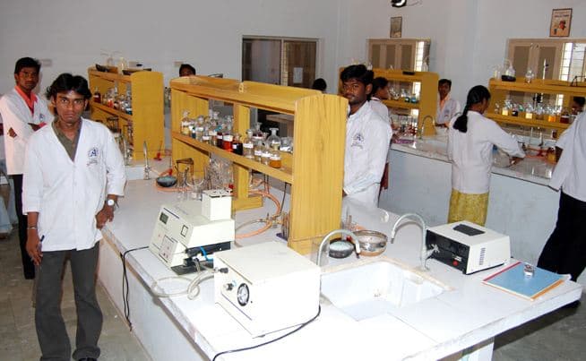 Victoria College of Pharmacy Guntur Laboratory & Library photo 2