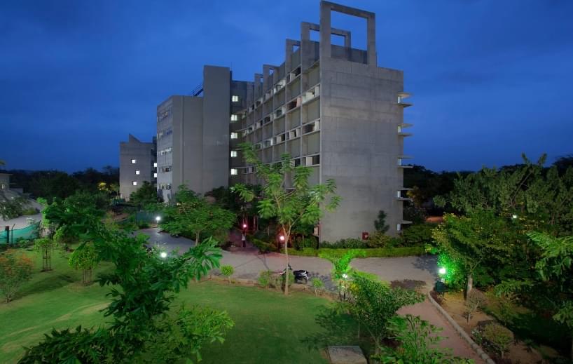 NID Gandhinagar Academic Building photo 2
