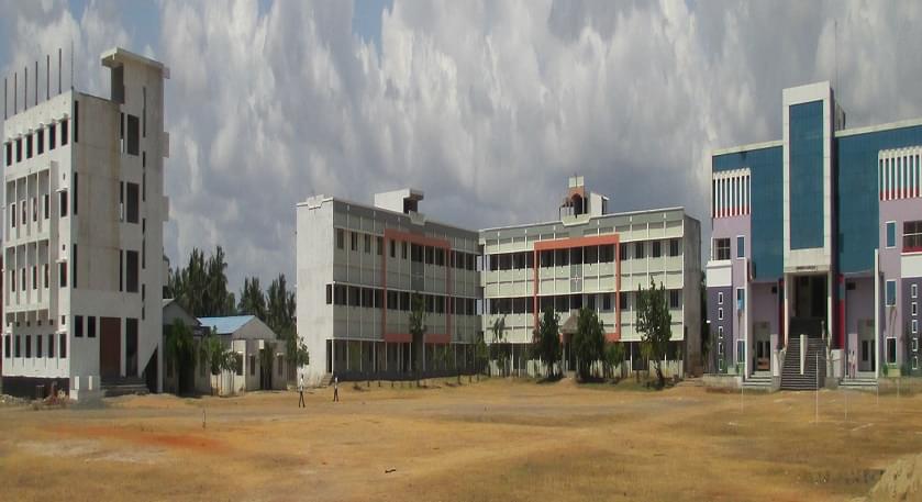 Sir Isaac Newton College of Engineering and Technology Nagapattinam Academic Building photo 4