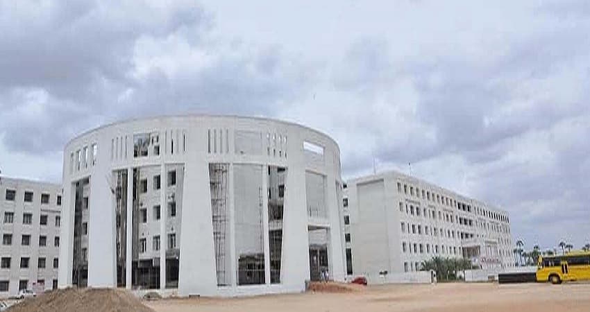 KSR Institute for Engineering and Technology Namakkal Academic Building photo 3
