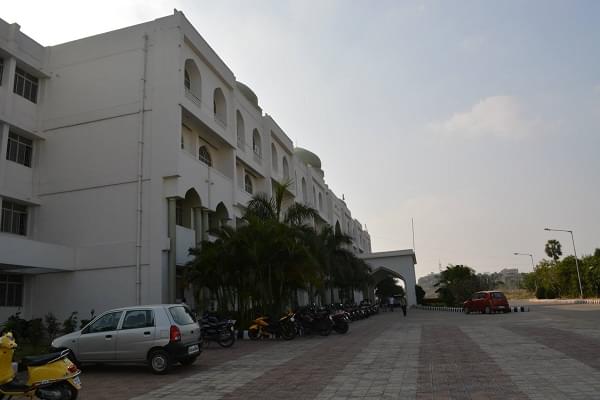 Maulana Azad National Urdu University, Directorate of Distance Education Hyderabad Academic Building photo 6