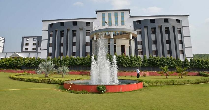 Ganesh College of Engineering Salem Academic Building photo 8
