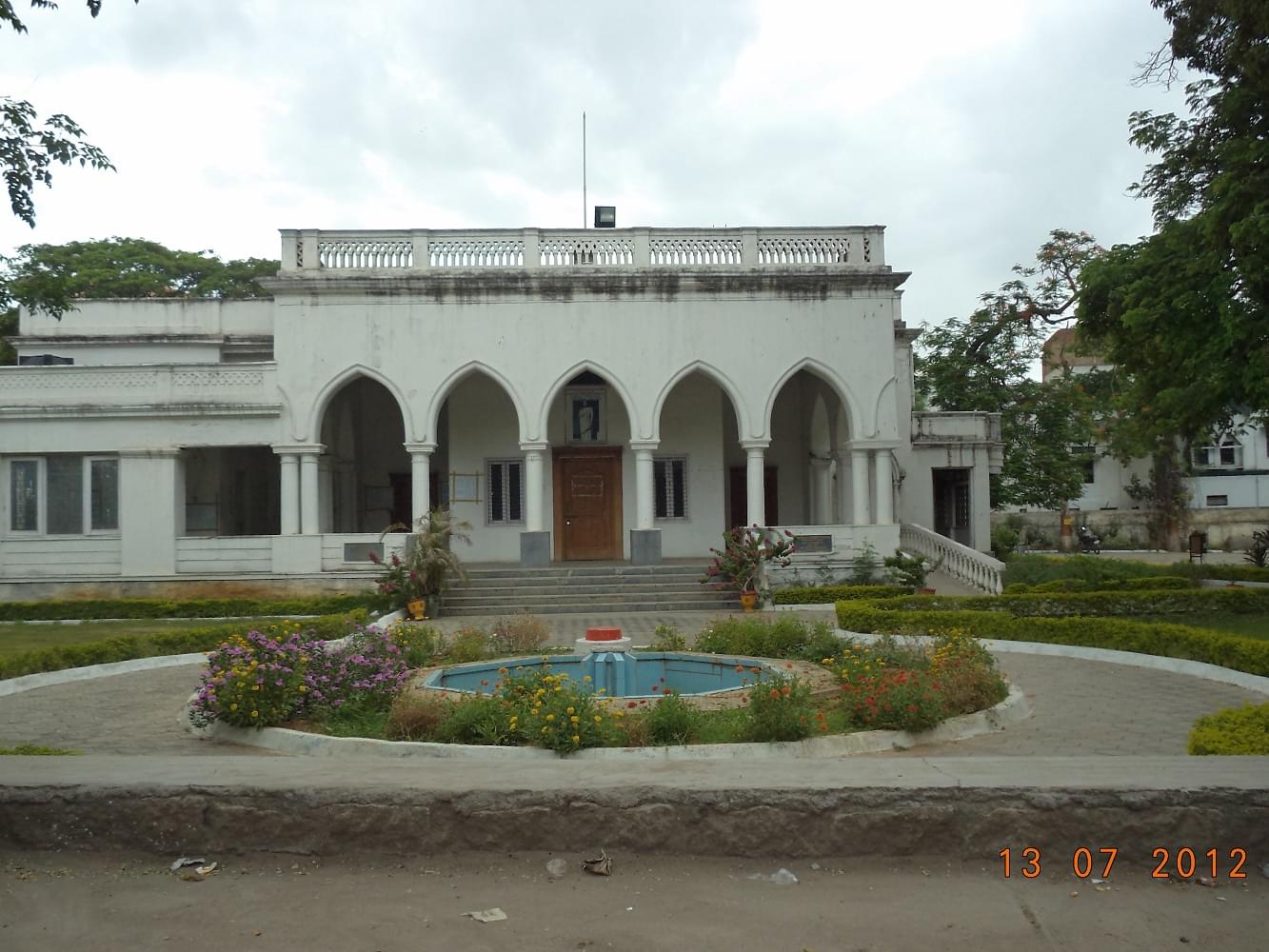 Centre for Distance and Virtual Learning, University of Hyderabad Campus photo 5