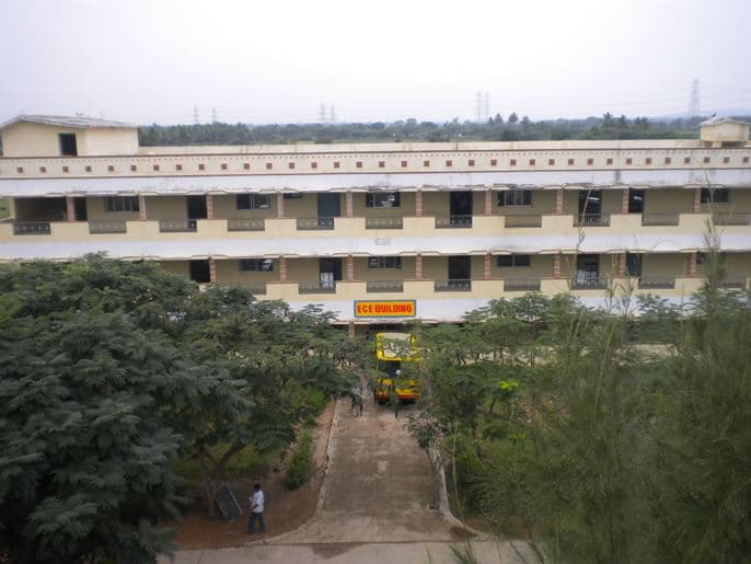 Jaya Institute of Technology Thiruvallur Academic Building photo 3