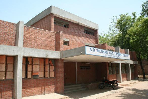 Gujarat University Ahmedabad Academic Building photo 10