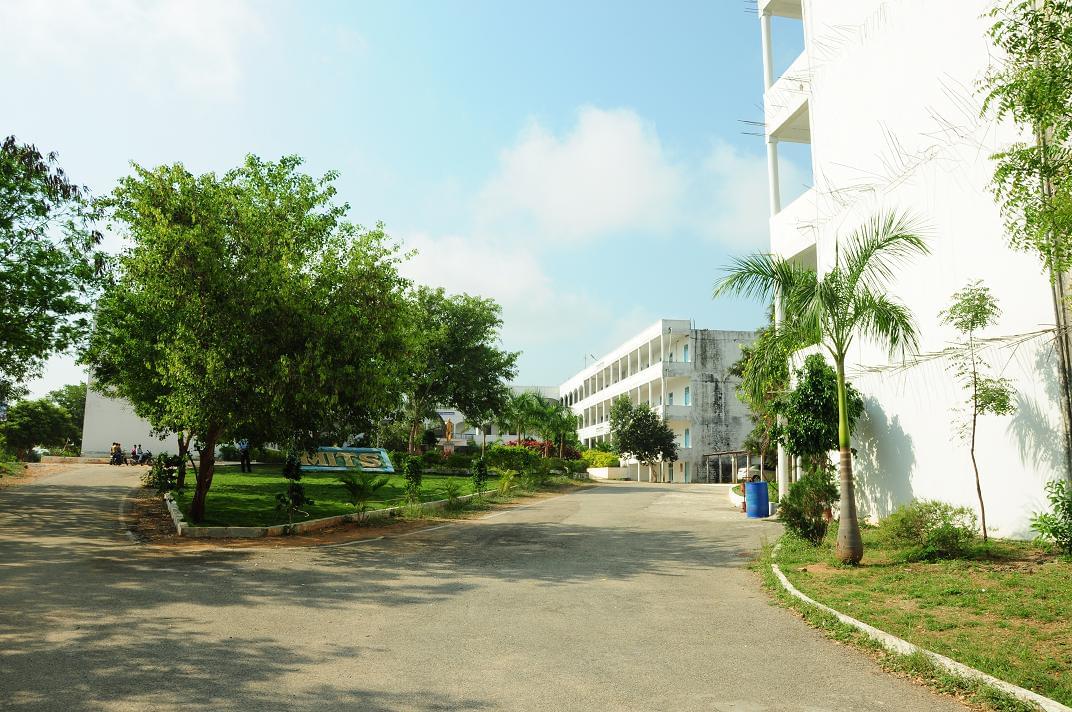 Madhira Institute of Technology & Science Suryapet Academic Building photo 2