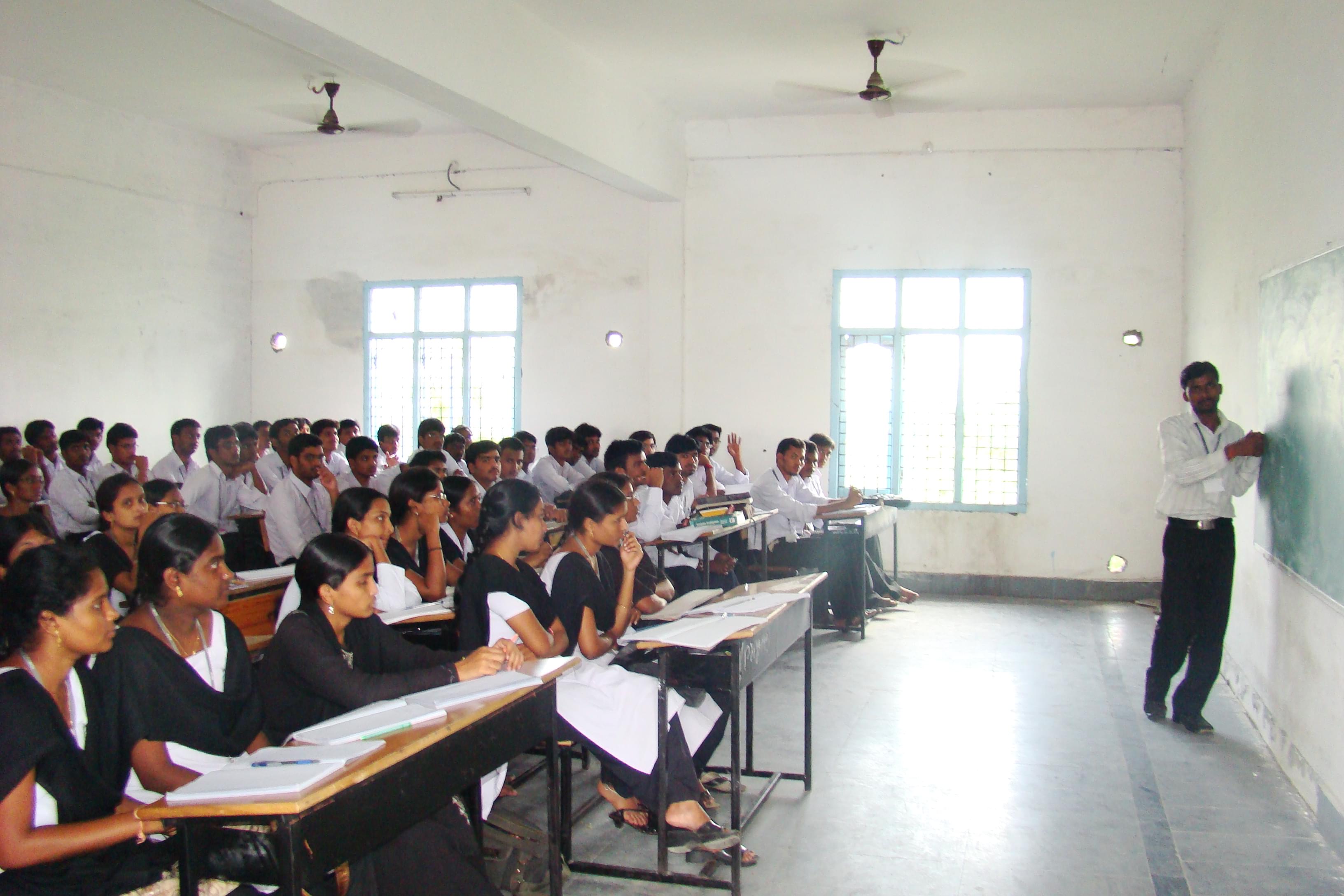 Madhira Institute of Technology & Science Suryapet Labs photo 1