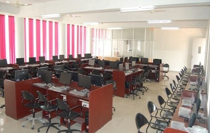 AR School of Business Dindigul Facility photo 3