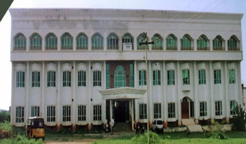 Shadan College of Pharmacy Hyderabad Academic Building photo 2