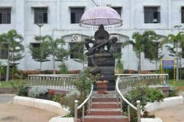 Teegala Krishna Reddy Engineering College Hyderabad Academic Building photo 3