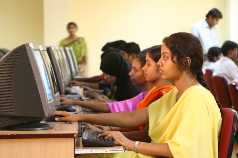 Vivekananda Institute of Technology & Science Karimnagar Computer Labs photo 2
