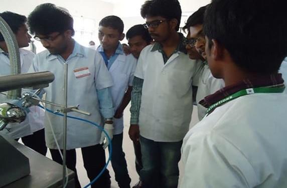 Vaageswari Institute of Pharmaceutical Sciences Karimnagar Infrastructure photo 7