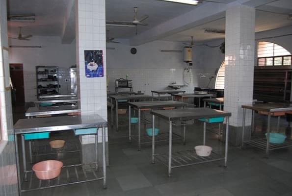 Institute of Hotel Management, Catering Technology & Applied Nutrition Jaipur Kitchen Training lab photo 4