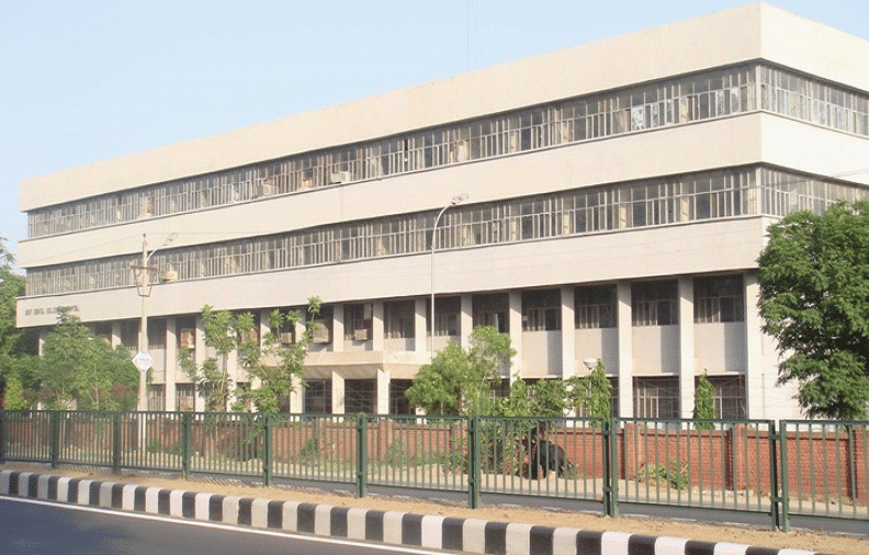 Govt. Dental College & Hospital Patiala Academic Building photo 1