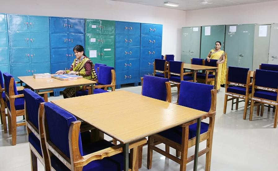 Late Baliram Kashyap Memorial Govt. Medical College Jagdalpur Campus photo 14