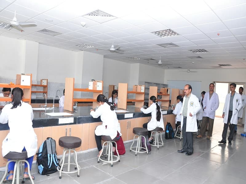 BPS Govt. Medical College for Women Sonepat Laboratory photo 12