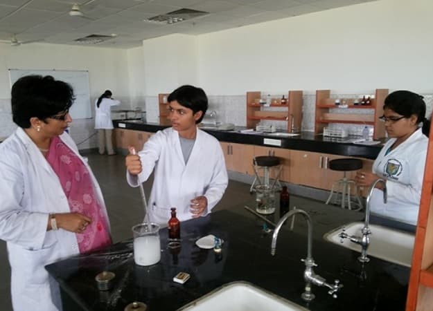 BPS Govt. Medical College for Women Sonepat Laboratory photo 16