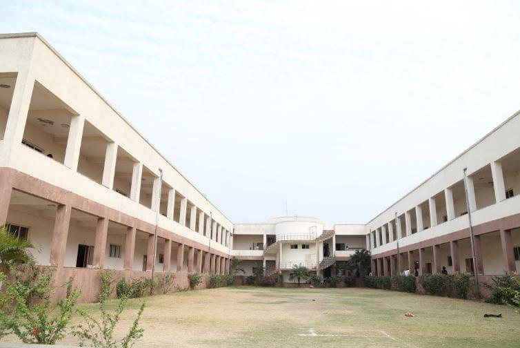 ITM Vocational University Vadodara Academic Building photo 4