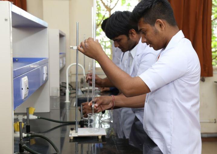 ITM Vocational University Vadodara Laboratory photo 4