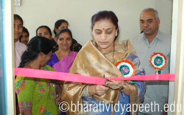 Bharati Vidyapeeth Matoshree Bayabai Shreepatrao Kadam Kanya Mahavidyalaya Kadegaon College Event photo 2