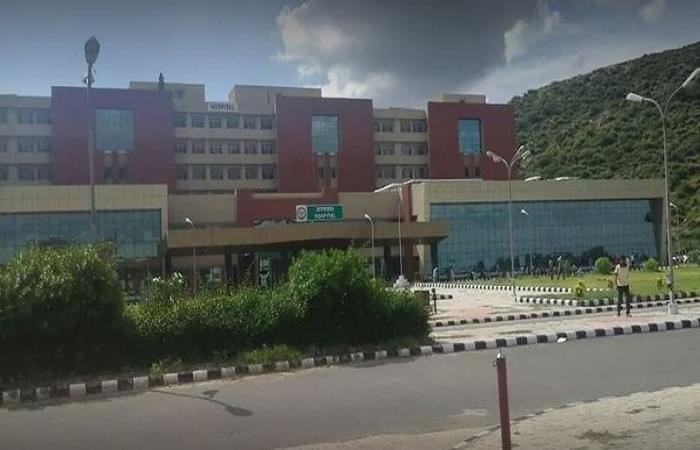 Shaheed Hasan Khan Mewati Government Medical College Nalhar Campus photo 7