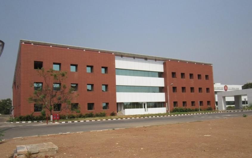 Government Medical College & ESIC Hospital Coimbatore Academic Building photo 4