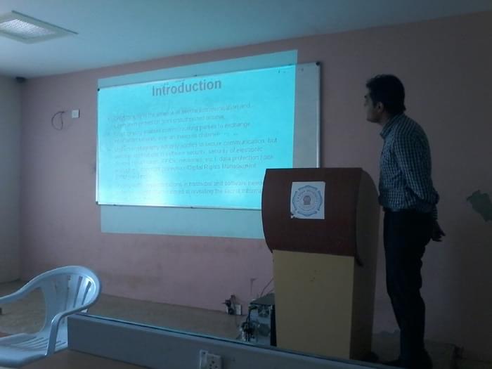 C. U. Shah University Wadhwan hostel photo 2