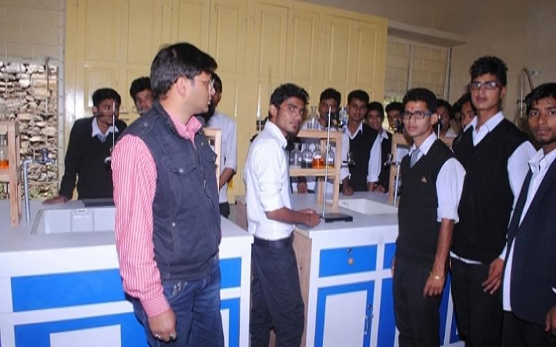 Nanhi Pari Seemant Engineering Institute Pithoragarh Campus Overview photo 3