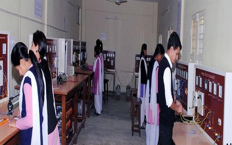 Nanhi Pari Seemant Engineering Institute Pithoragarh Campus Overview photo 6