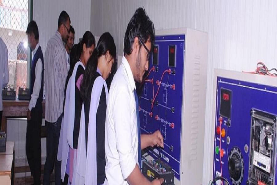 Nanhi Pari Seemant Engineering Institute Pithoragarh Campus Overview photo 13