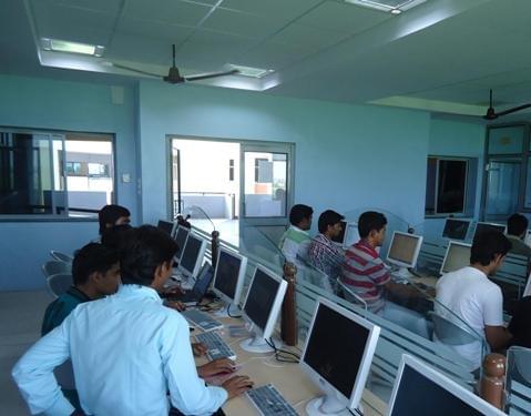 C.U. Shah College of Engineering and Technology Wadhwan Infrastructure photo 3