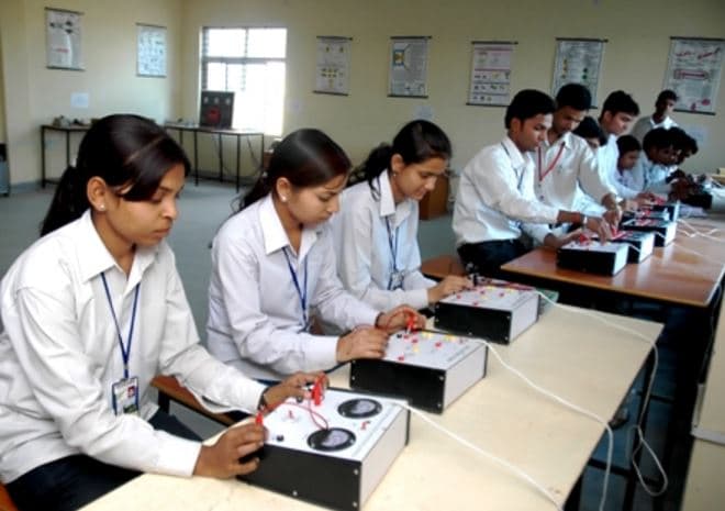 Hindustan Institute of Technology Science and Management Gwalior Laboratory photo 2