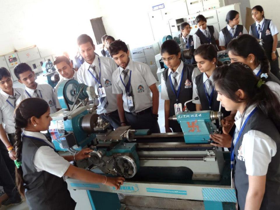 Sakshi Institute of Technology and Management Guna Campus photo 6