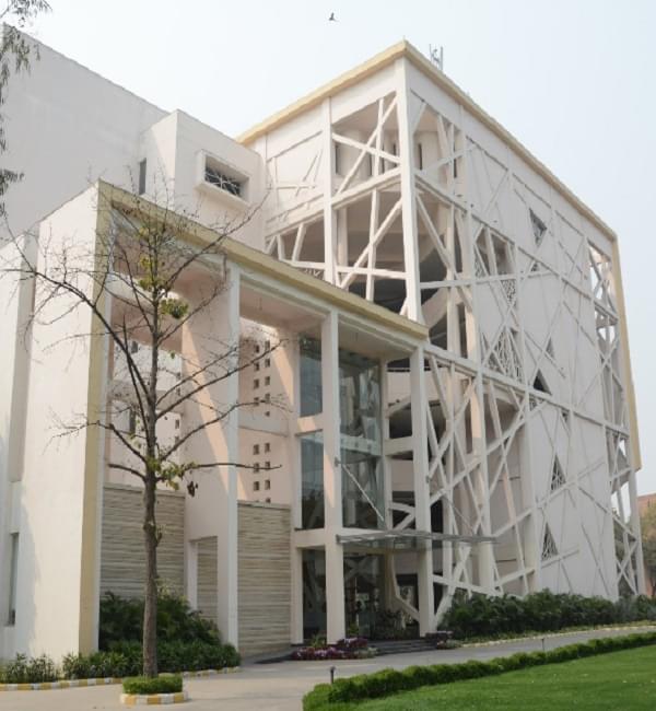 IMT Ghaziabad Academic Building photo 1
