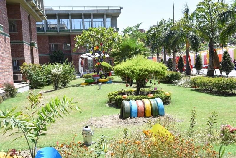 Vidya University Academic Building photo 3